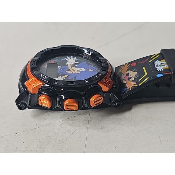 SEGA Sonic The Hedgehog Watch Orange Digital Accutime Working SNC400057MWM RARER - Picture 5 of 16